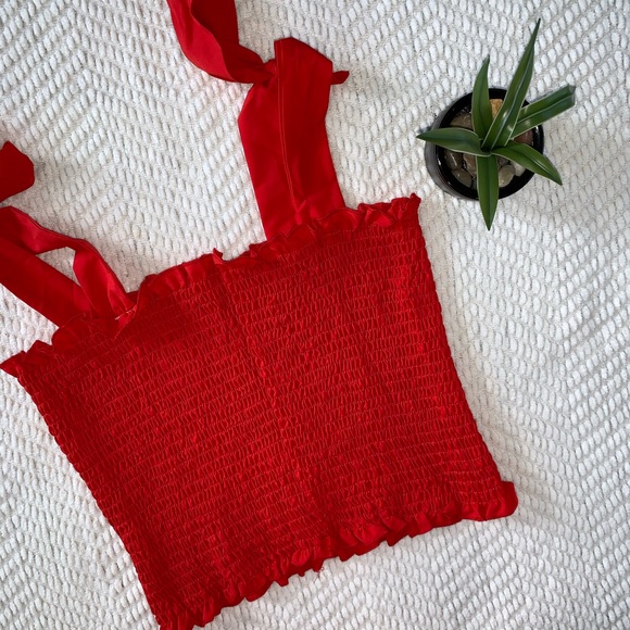 Kamissy Frill Smocked Crop Tank Red Size 8 - Picture 11 of 14